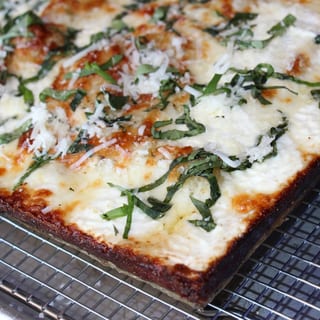 LARGE FIVE CHEESE BIANCA