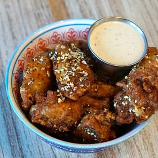 CRISPY FRIED WINGS (10 CT)